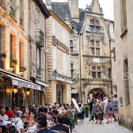 Villa La Fontaine Sarlat La Caneda Exterior photo